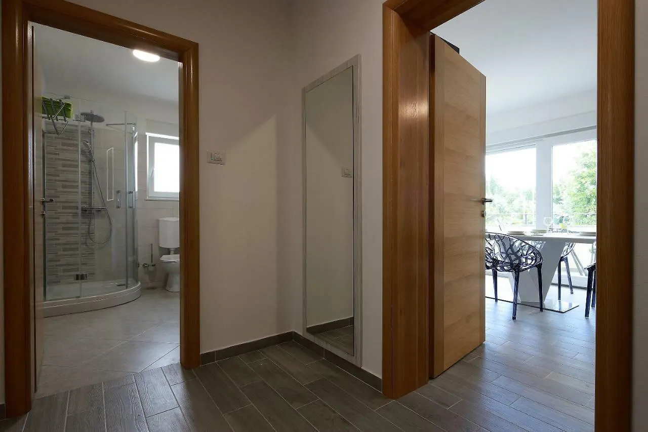 Apartamento Apartmani Judita Pinezići