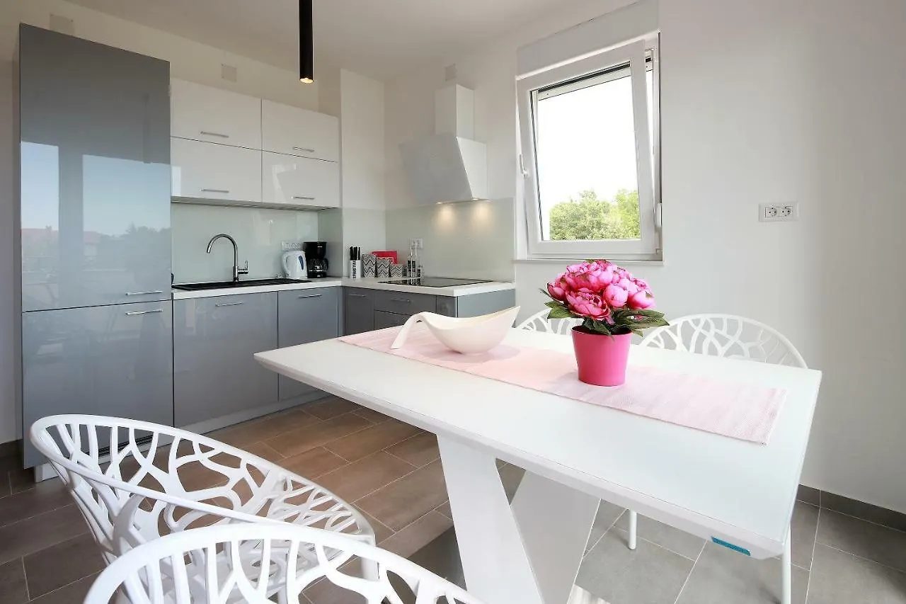 Apartmani Judita Pinezići Apartamento