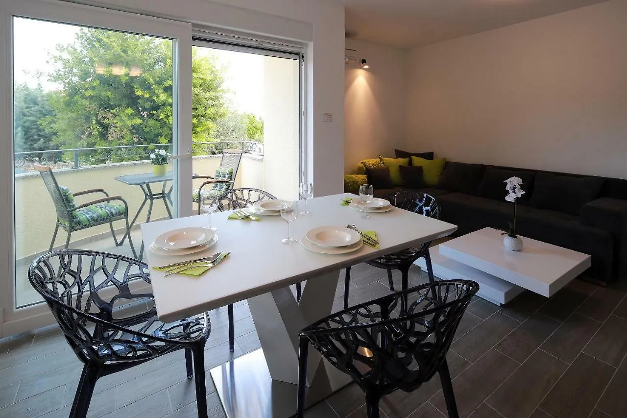 Apartamento Apartmani Judita Pinezići Croacia