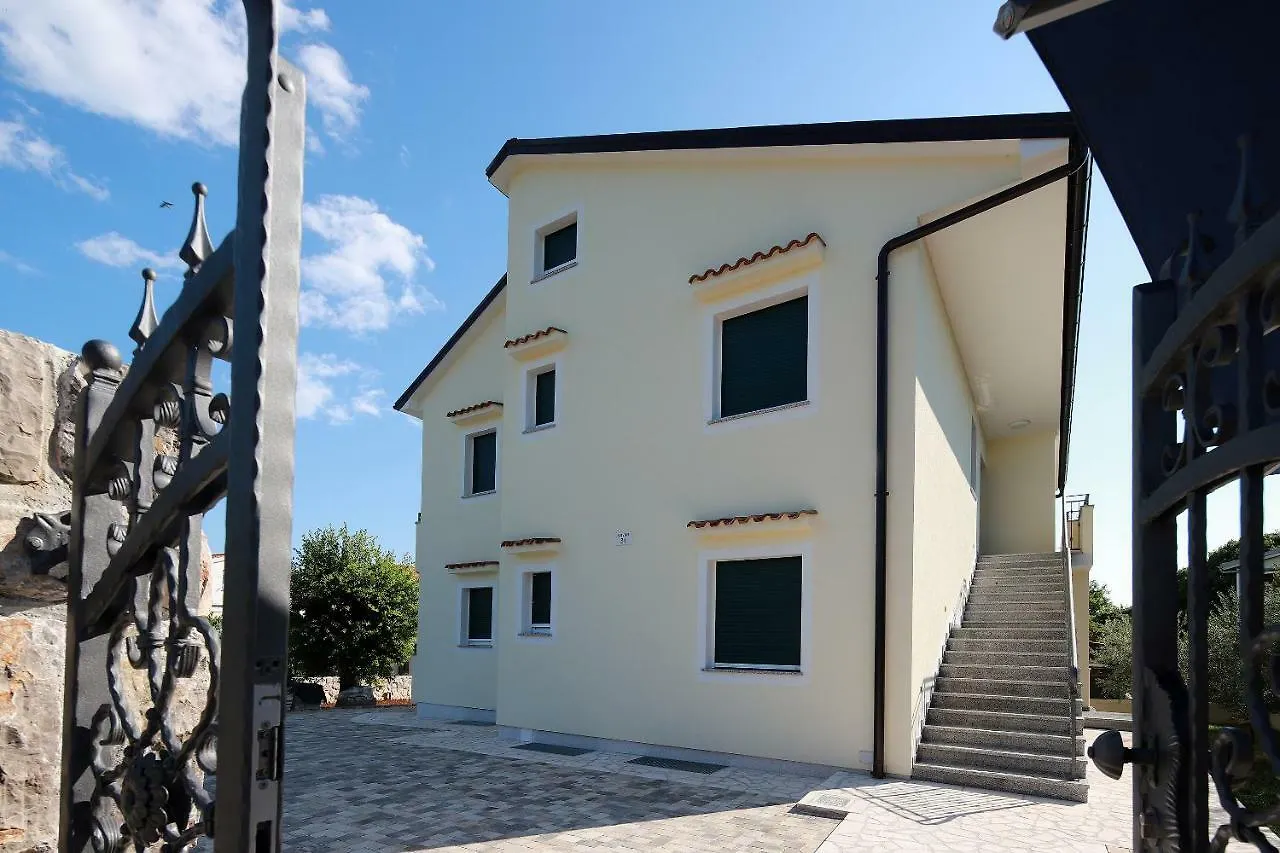 Apartamento Apartmani Judita Pinezići