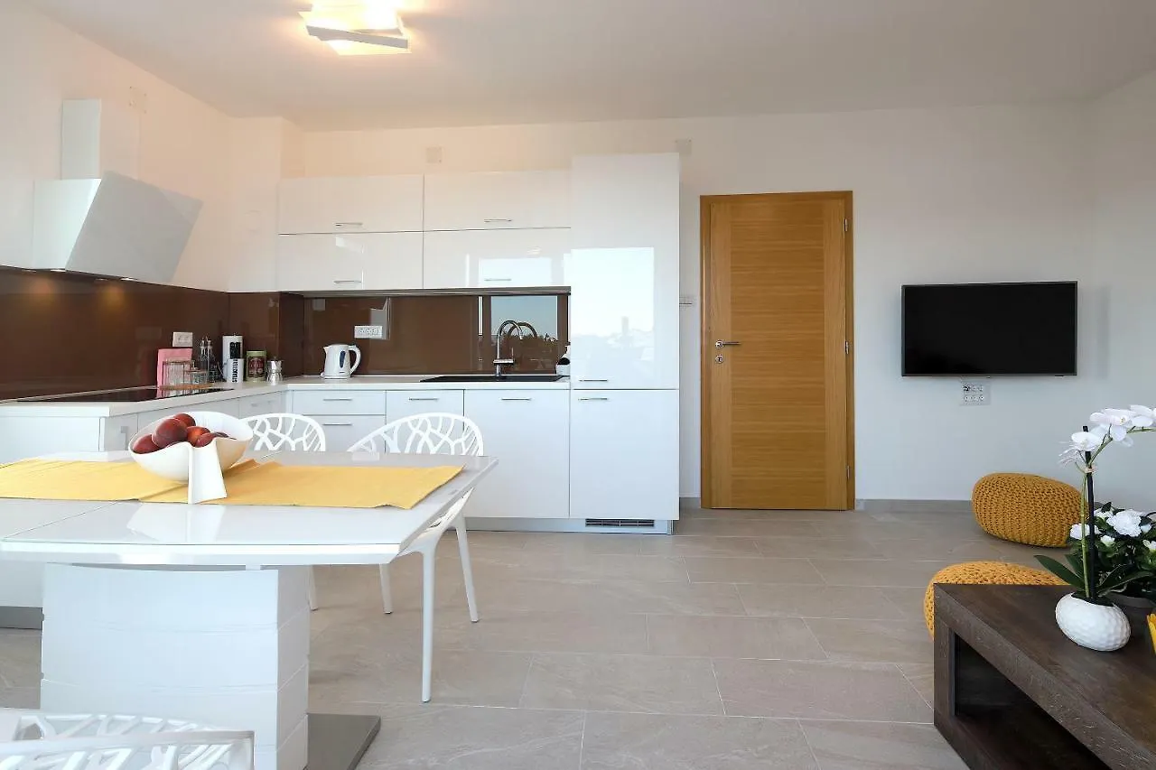 Apartamento Apartmani Judita Pinezići