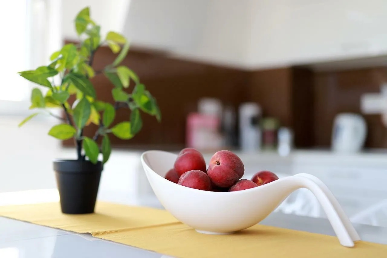 Apartmani Judita Pinezići 0*,  Croacia