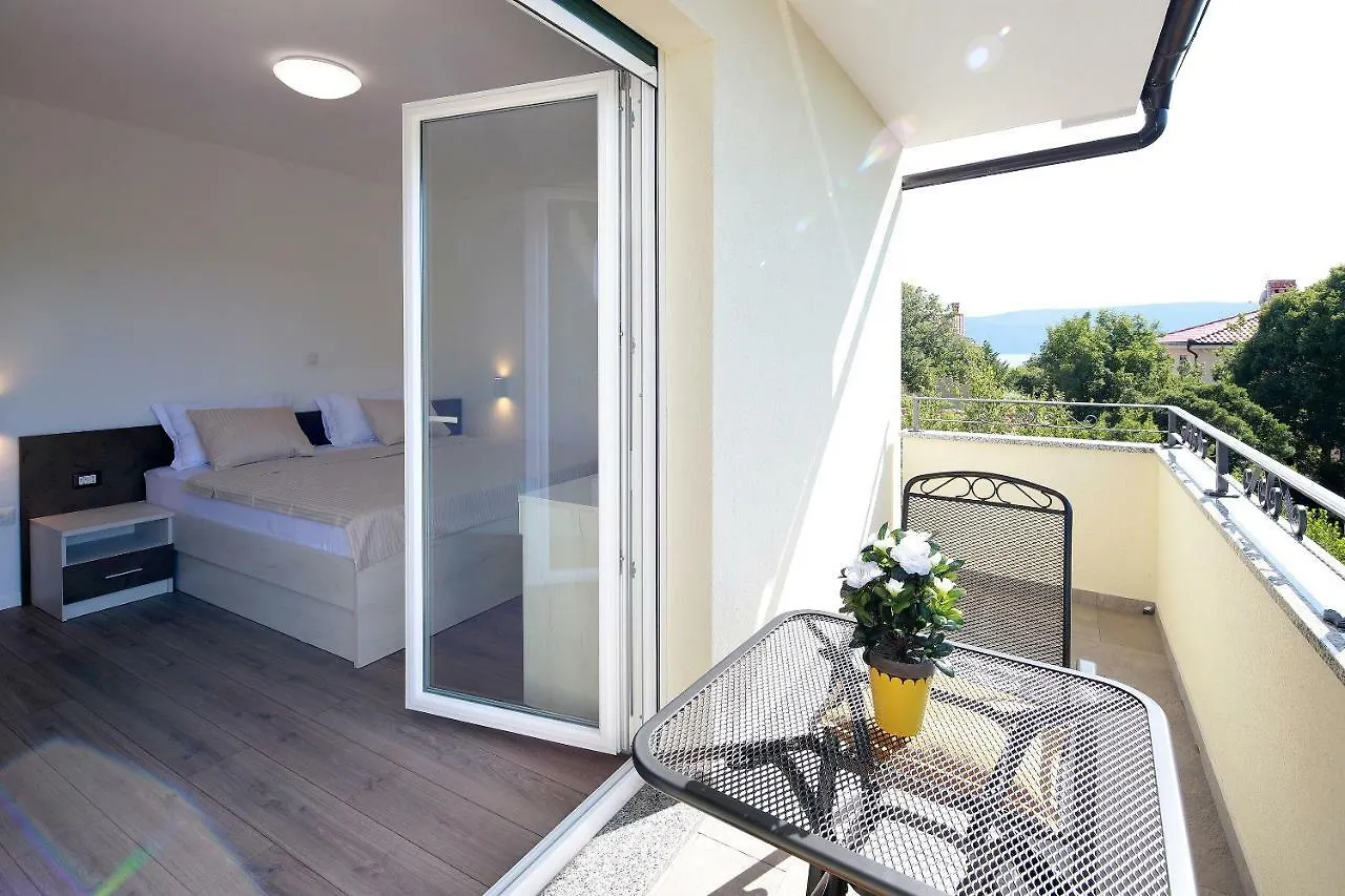 Apartmani Judita Pinezići 0*,