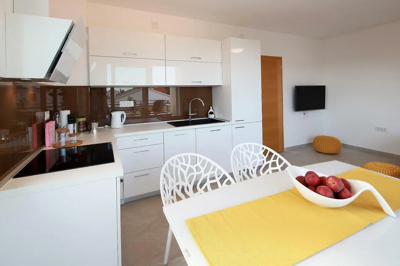 Apartamento Apartmani Judita Pinezići Croacia