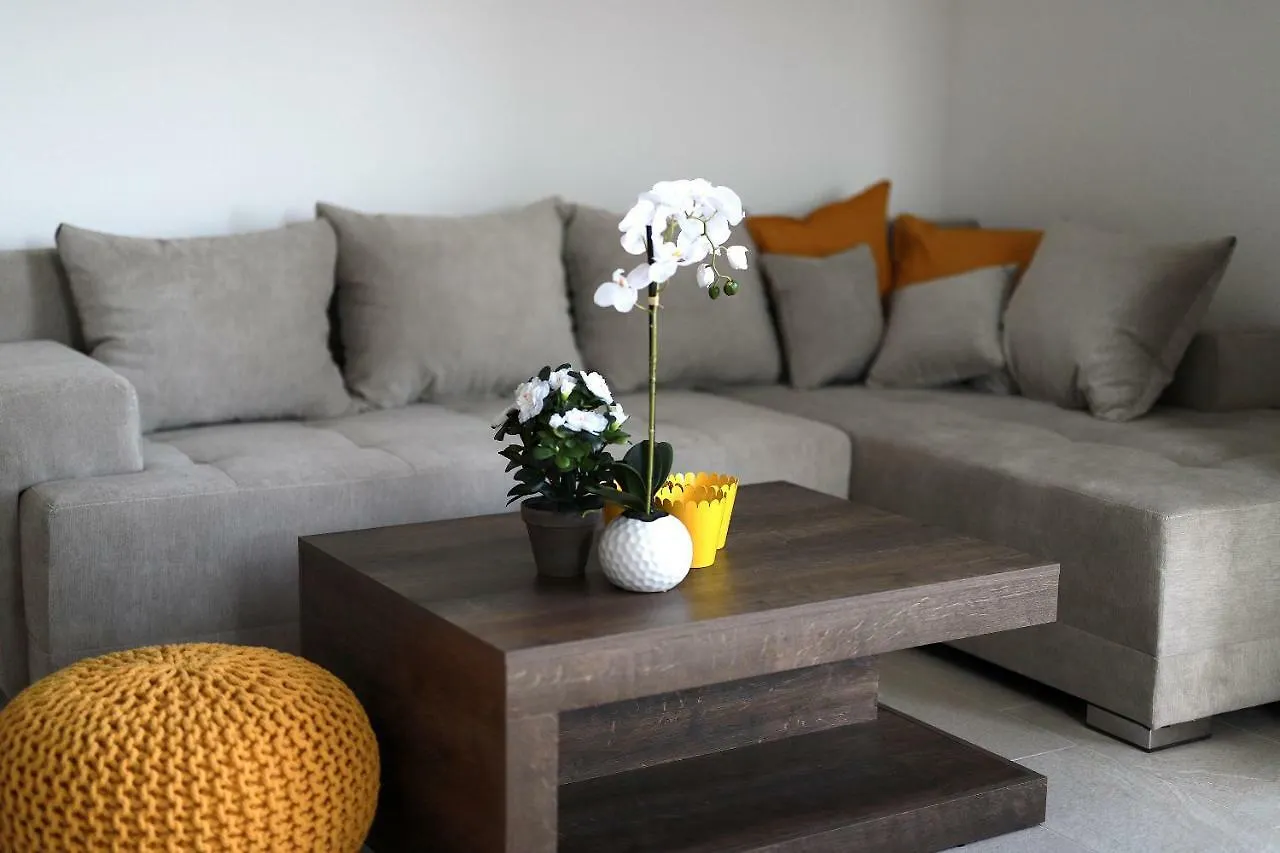 Apartmani Judita Pinezići